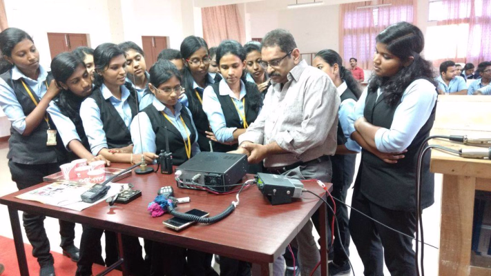 Class on Ham Radio and Disaster Management 2017