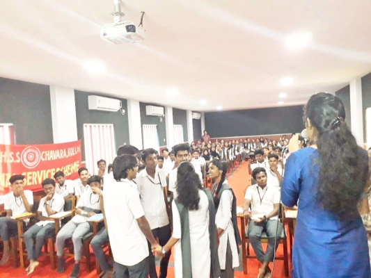 A Session at #Government_HSS_CHAVARA by #Akshaya G Ajai, #Athira Darshana and #Rachel Hepsan. 2018 