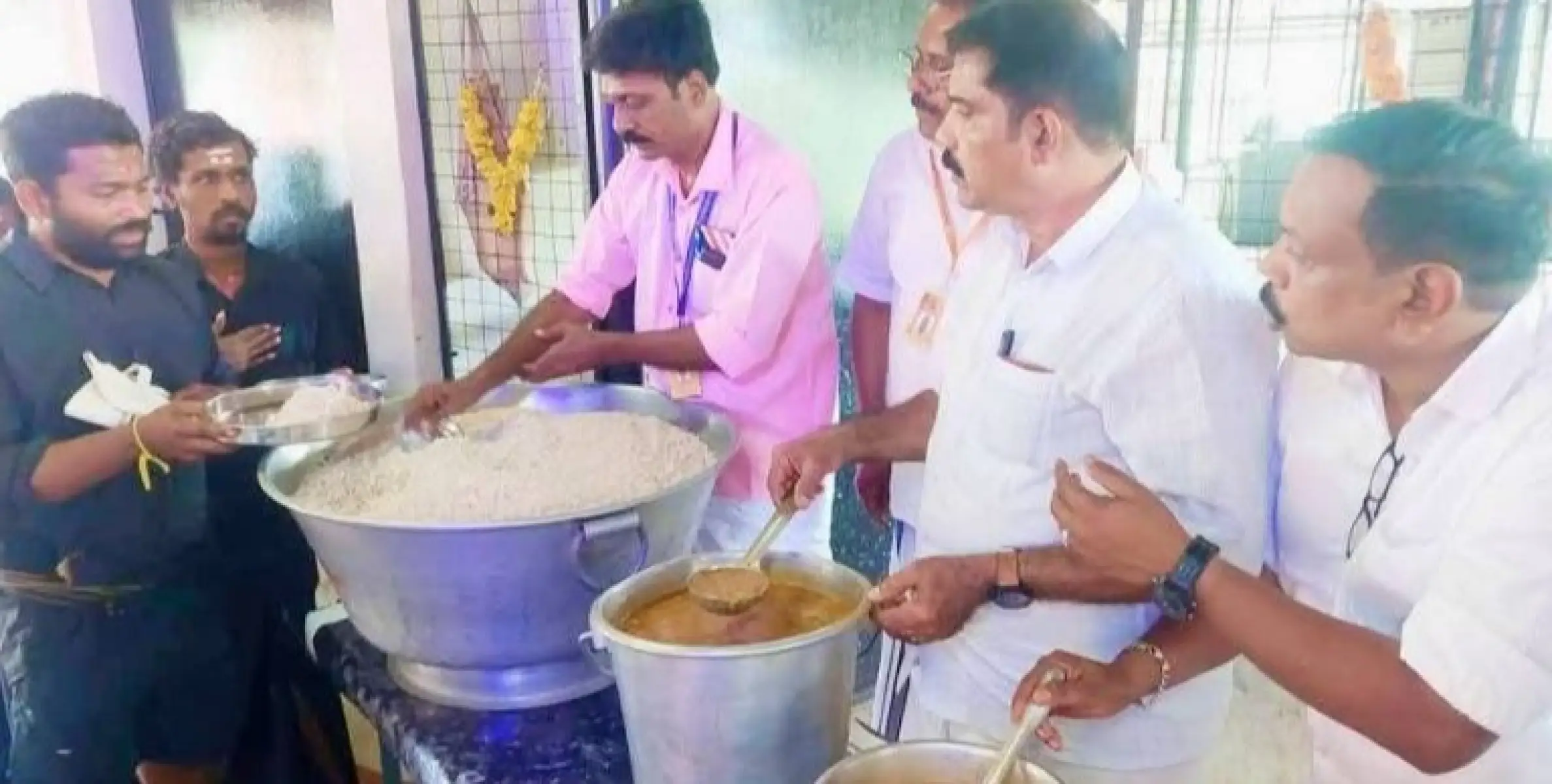 ജിദ്ദ ഒഐസിസി യുടെ സേവനപ്രവർത്തങ്ങൾ ശബരിമലമണ്ഡല കാലത്തും.