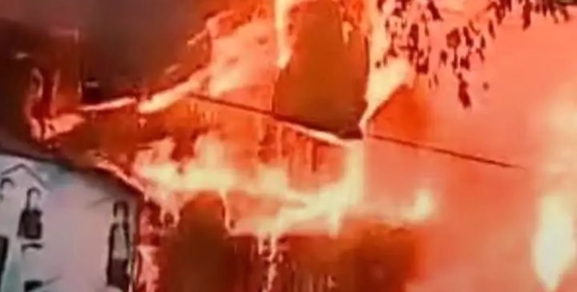 കോഴിക്കോട് പുതിയ ബസ് സ്റ്റാൻഡില്‍ വൻ തീപിടിത്തം; സമീപത്തെ കടകള്‍ ഒഴിപ്പിച്ചു