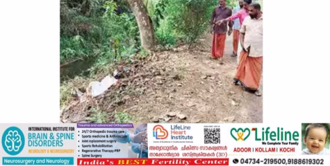 അറുകാലിക്കൽ ചാങ്ങയിൽ ദേവീക്ഷേത്രത്തിനുസമീപം മാലിന്യംതള്ളുന്നത് പതിവാകുന്നു