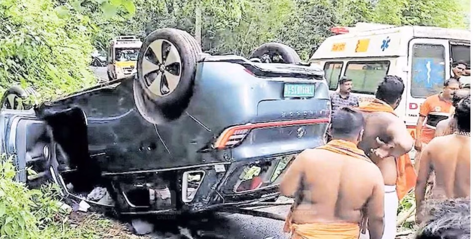നിലയ്ക്കൽ കാറപകടം: ഒരാൾക്ക് പരുക്ക്