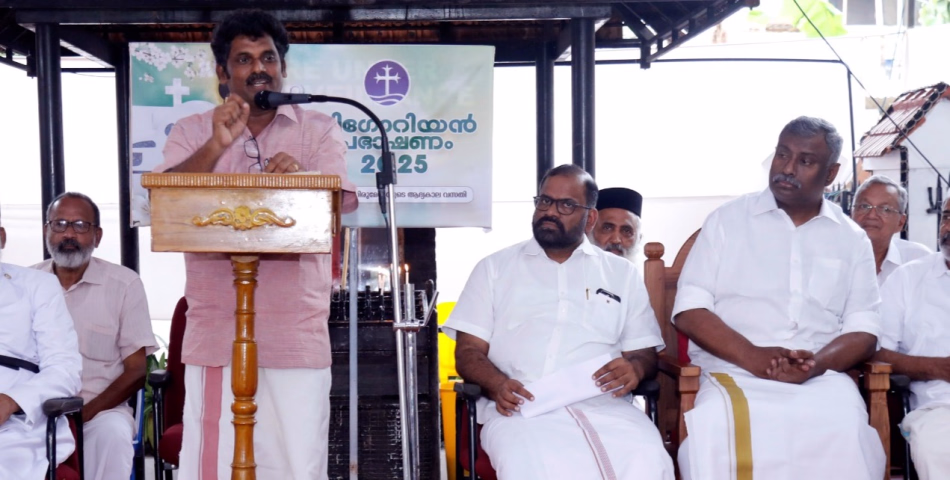 Parumala news ; ജീവിതംകൊണ്ട് ഇന്നും പ്രകാശജ്യോതിസ്സായി മനുഷ്യഹൃദയങ്ങളില് പരുമല തിരുമേനി നിലനില്ക്കുന്നു.